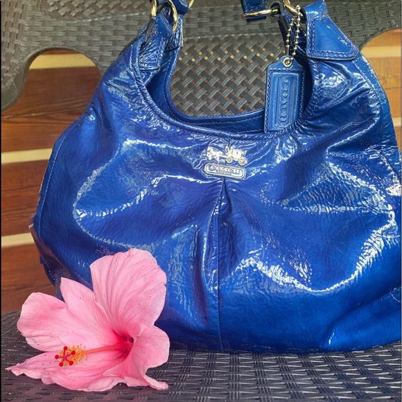 Coach Madison Maddie Patent Leather Handbag - Picture 7 of 10